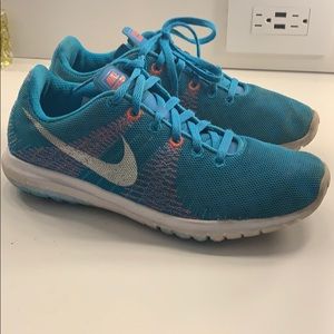 Nike fury running shoes